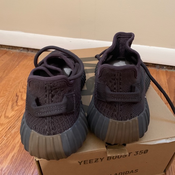 Adidas Yeezy Boost 350 v2 Cinder 4.5 - Picture 3 of 12